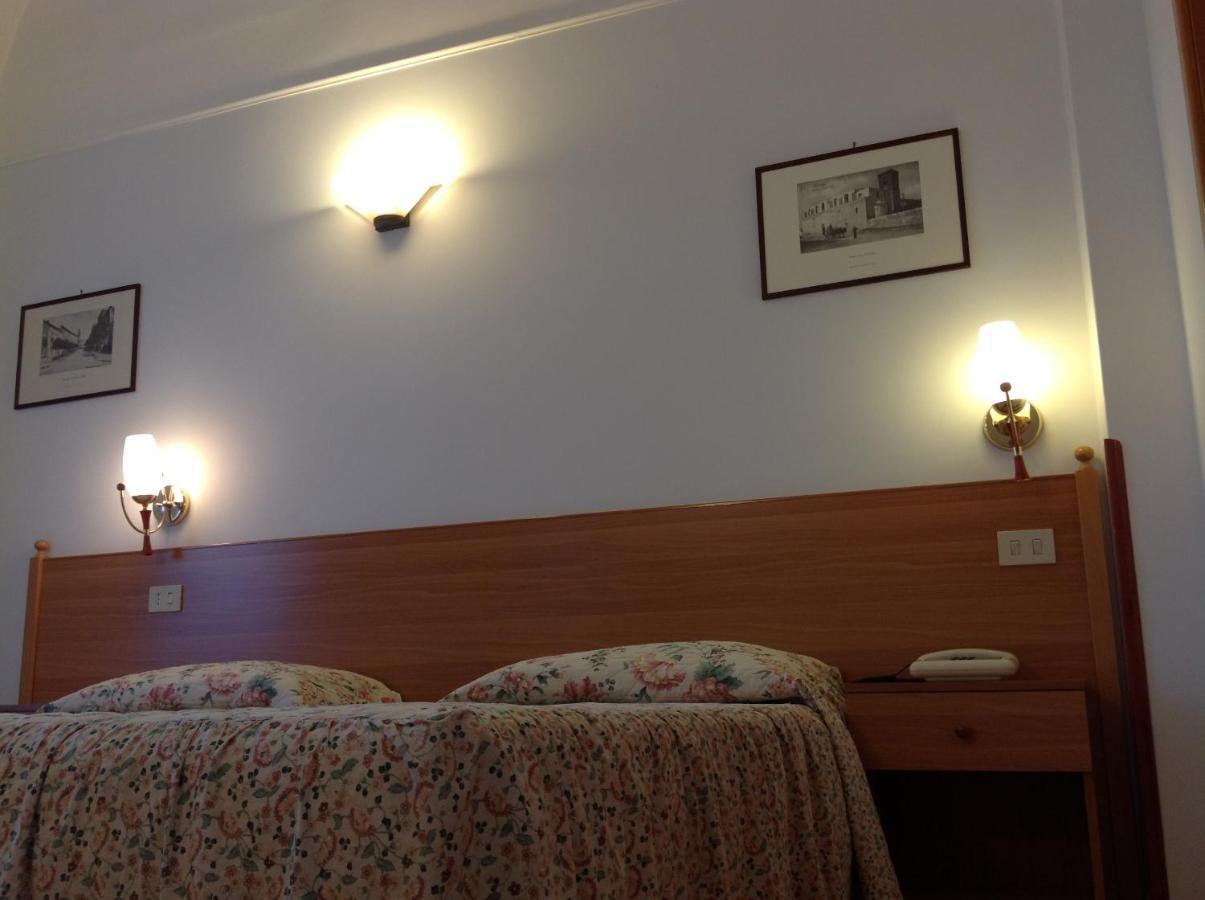 Hotel Castello Mesagne Szoba fotó