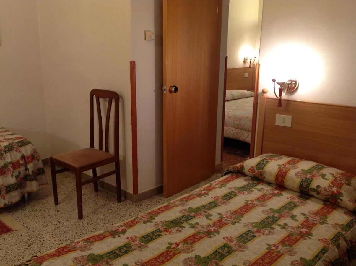 Hotel Castello Mesagne Szoba fotó