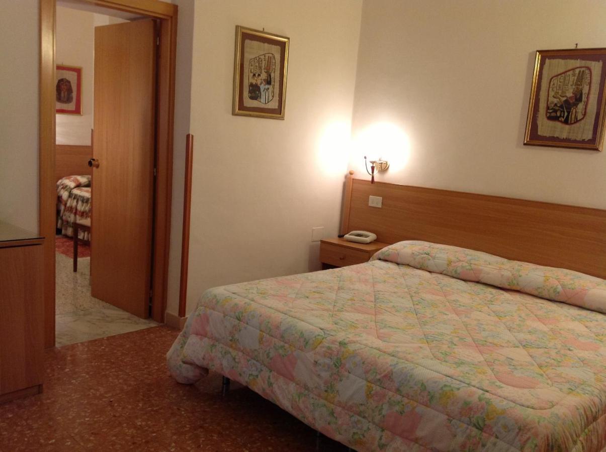 Hotel Castello Mesagne Szoba fotó