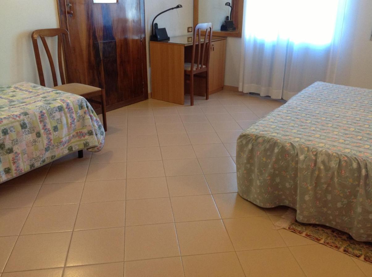 Hotel Castello Mesagne Szoba fotó